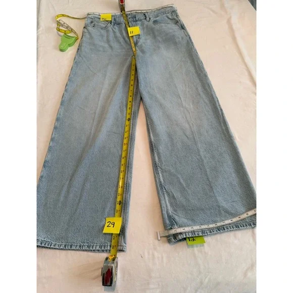 womens jeans size 8 Regular low Rise Wide Leg American Eagle Lightly Worn Clean - Picture 3 of 6